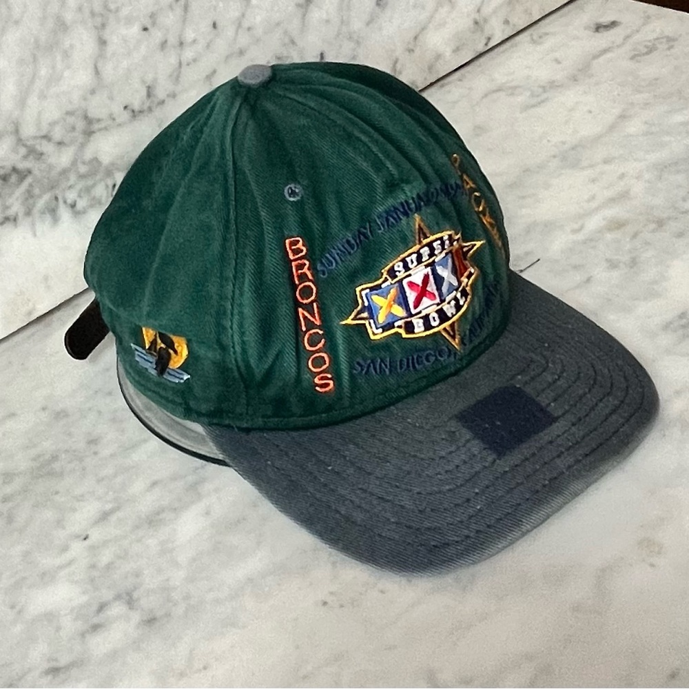 Vintage Stadium Series Green and Gray Super Bowl XXXII Cap